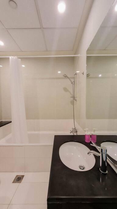 Marina Heights, 2 Bedroom Appartement